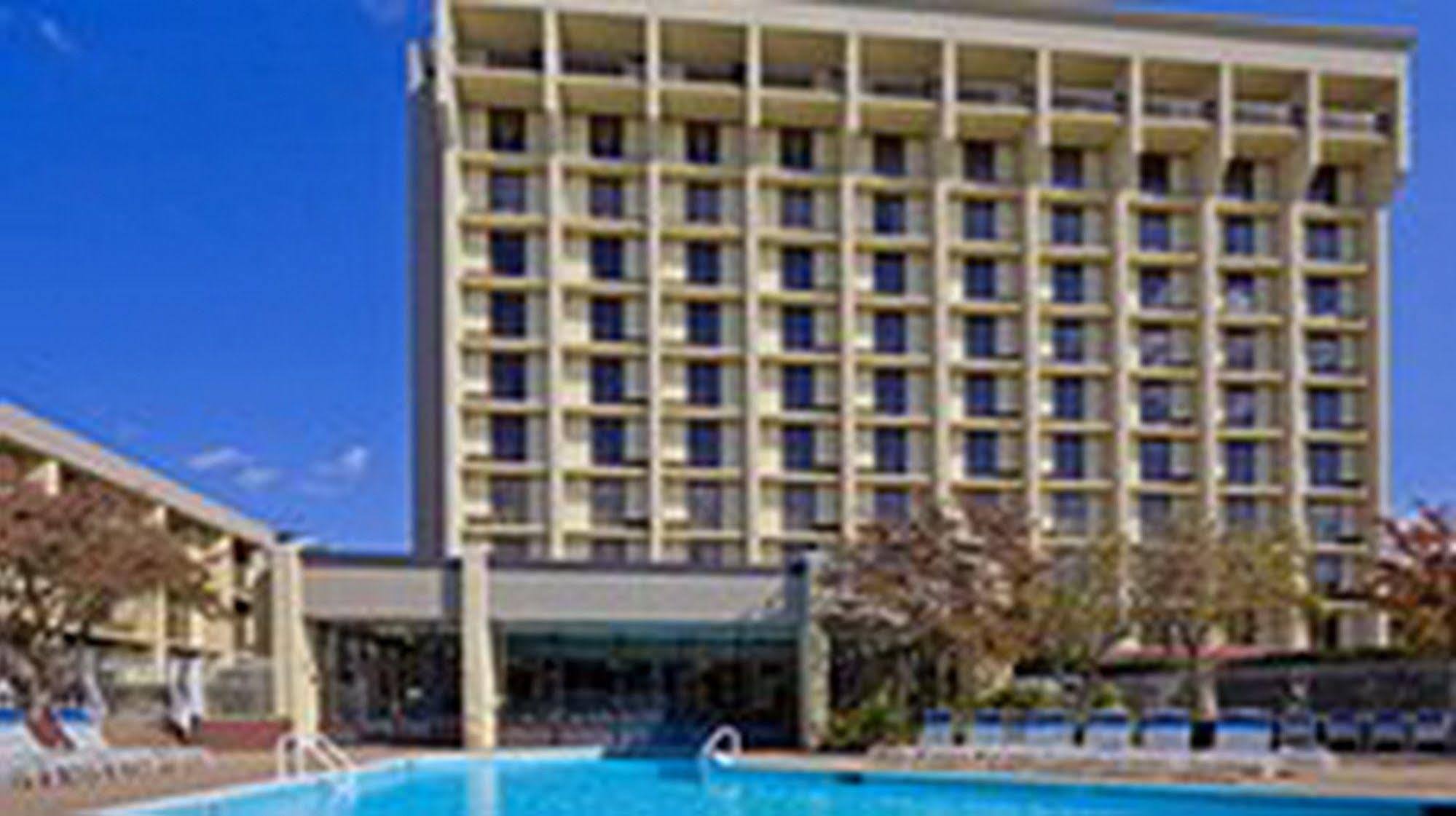 Magnuson Grand & Conference Center Somerset-Bridgewater ภายนอก รูปภาพ