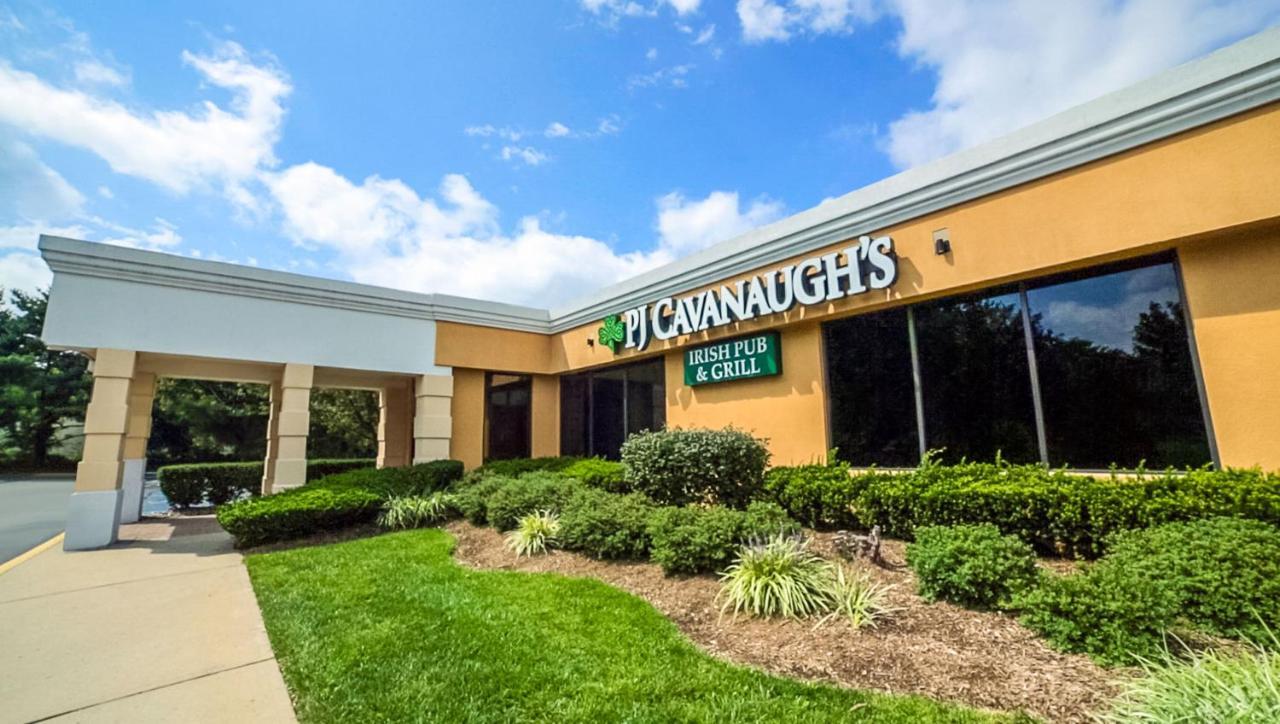 Magnuson Grand & Conference Center Somerset-Bridgewater ภายนอก รูปภาพ