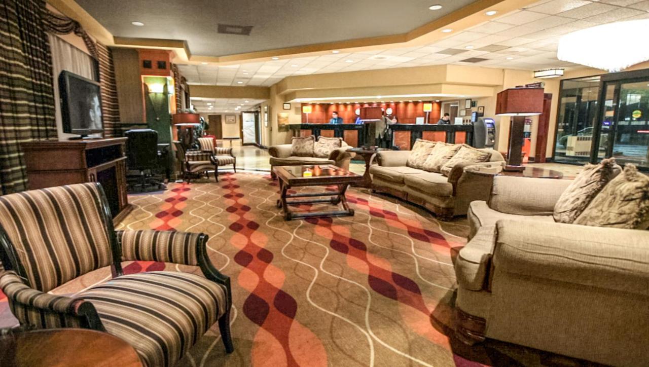 Magnuson Grand & Conference Center Somerset-Bridgewater ภายนอก รูปภาพ